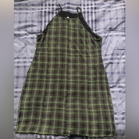 Black, white, and green dress by BP - Picture 2 of 3